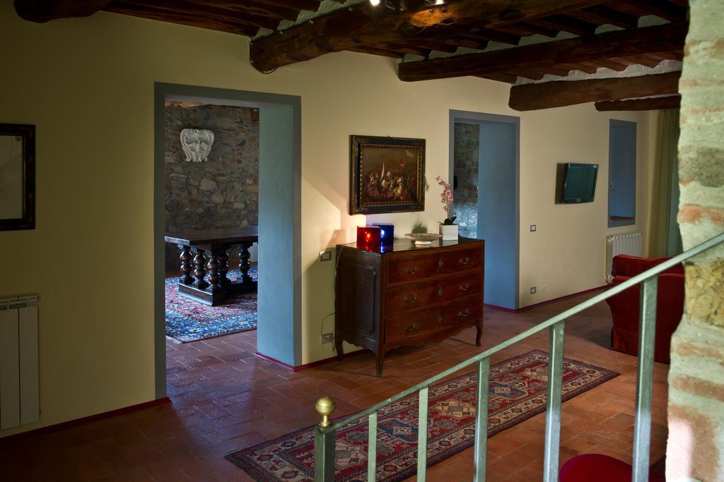 Suite Accommodation Mastiano Exterior photo