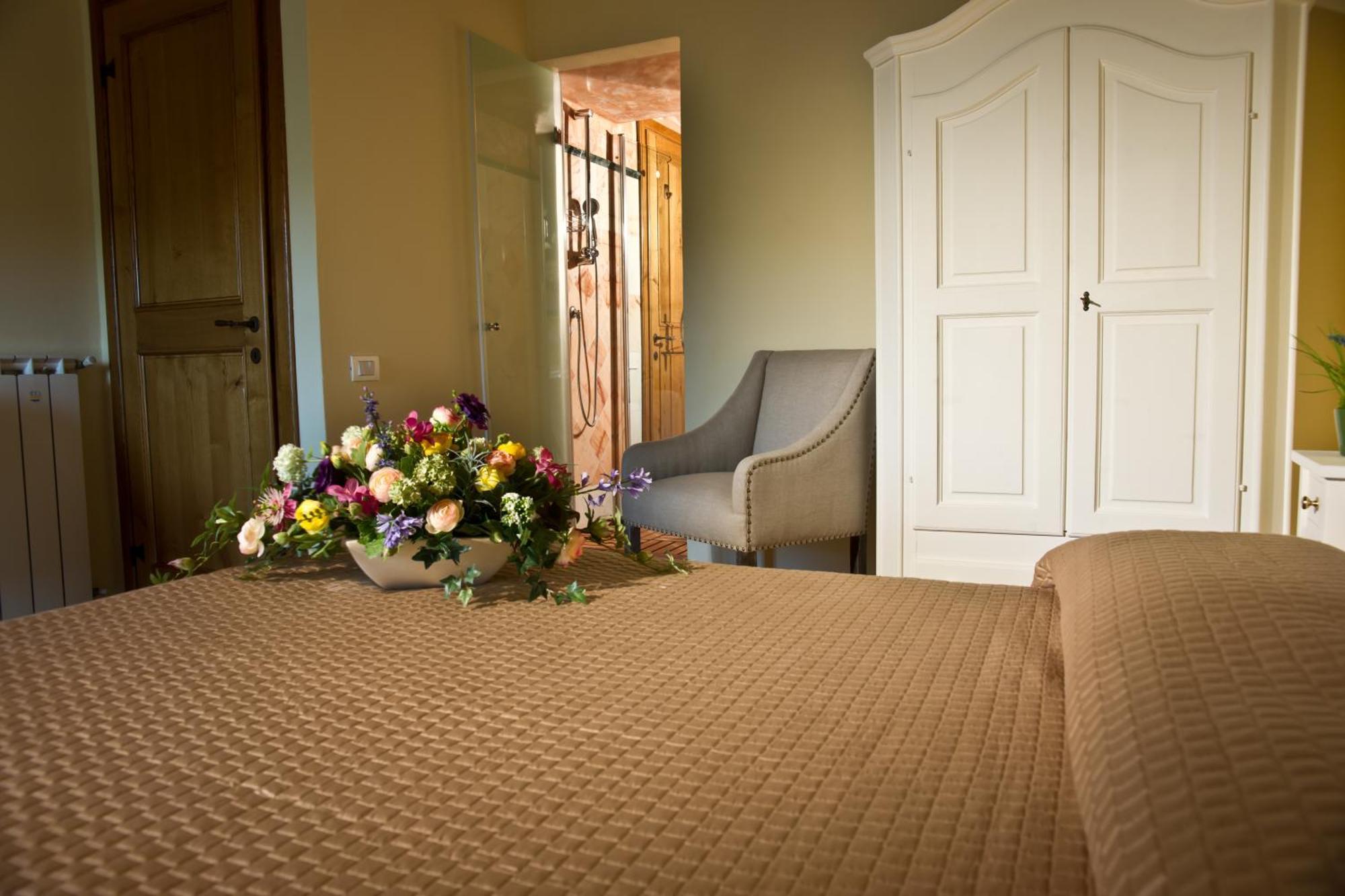 Suite Accommodation Mastiano Room photo