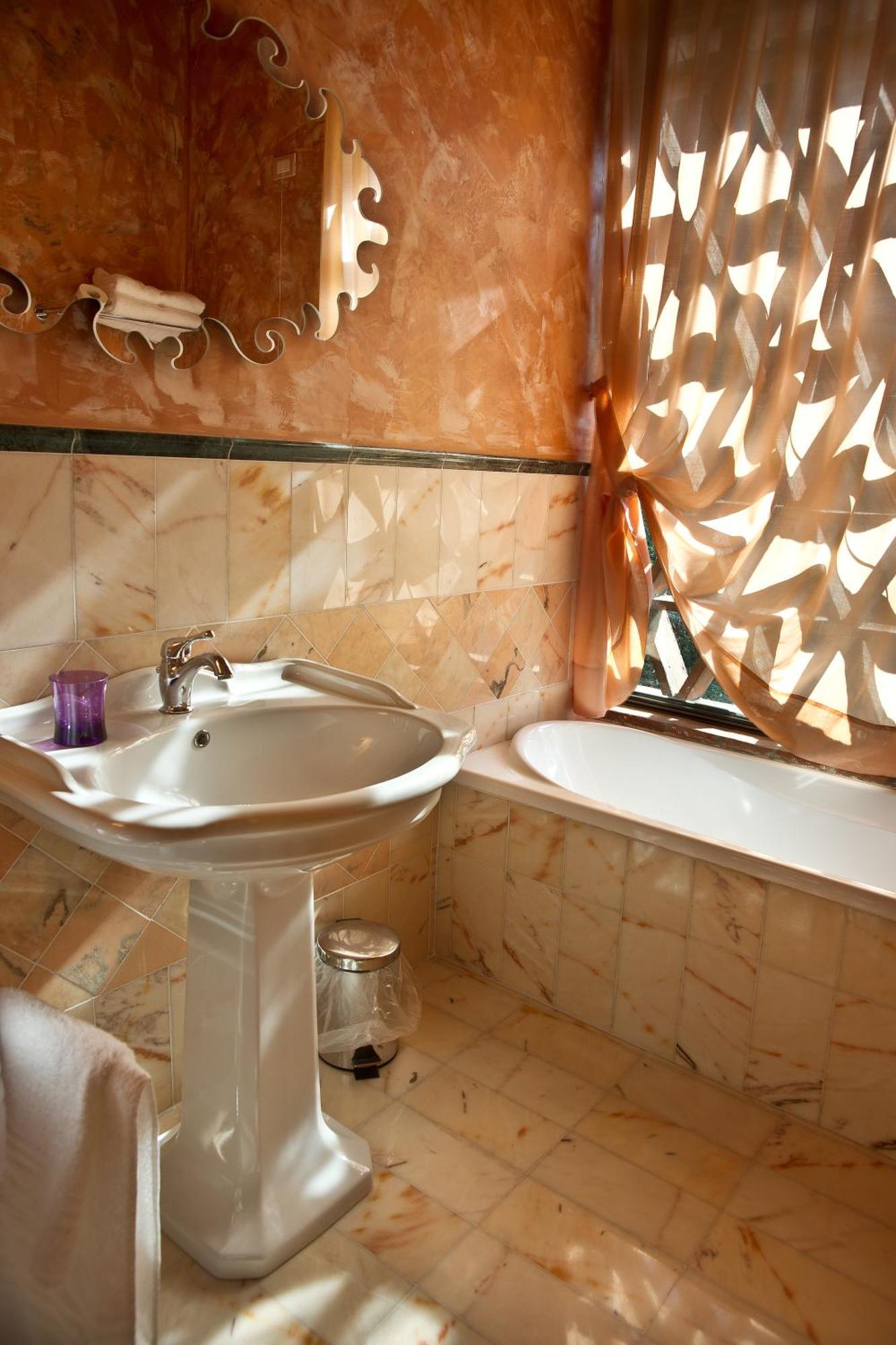 Suite Accommodation Mastiano Room photo