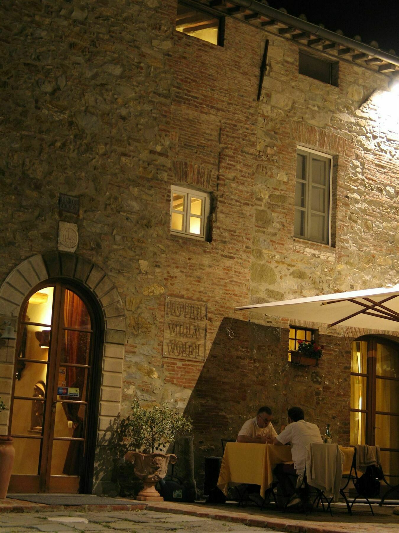 Suite Accommodation Mastiano Exterior photo
